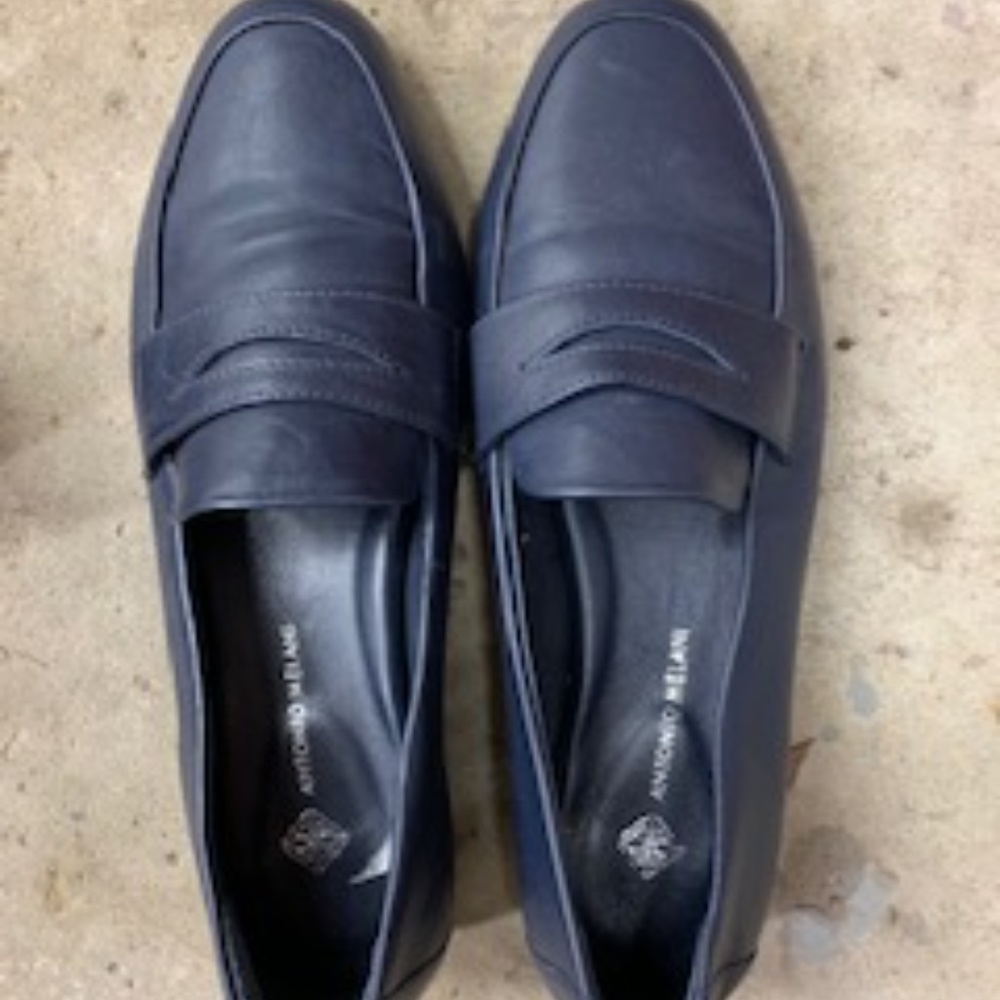 Shoes - Picture 2 of 2